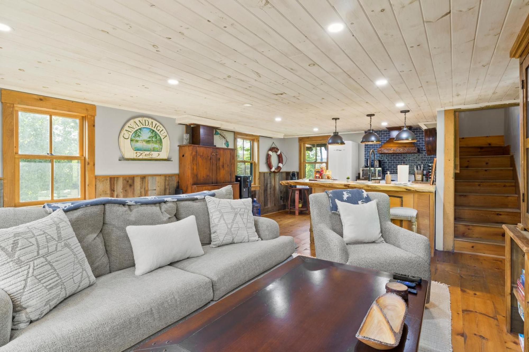 Cozy Two Bedroom Home On Canandaigua Lake Rushville Екстериор снимка