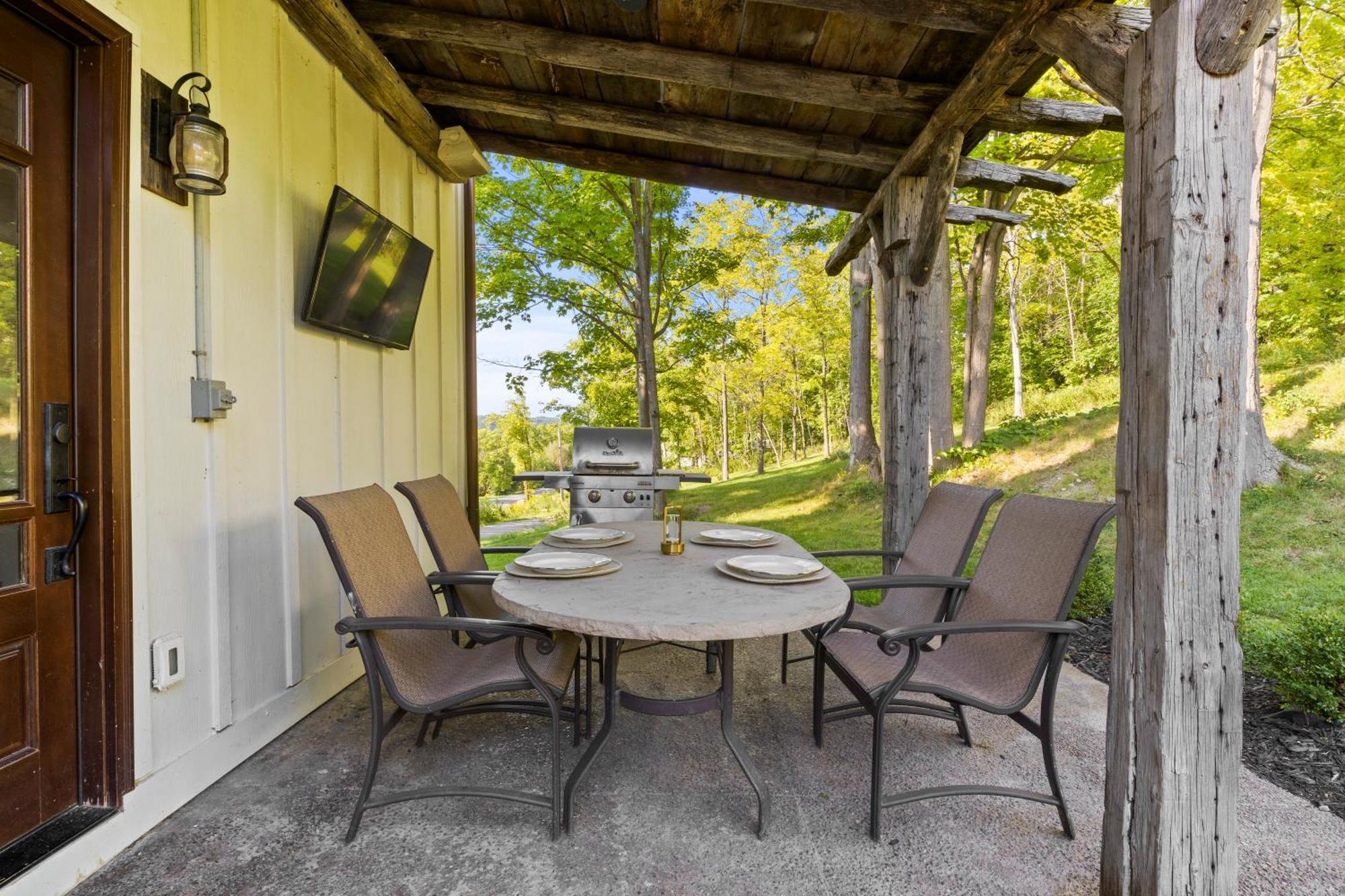 Cozy Two Bedroom Home On Canandaigua Lake Rushville Екстериор снимка
