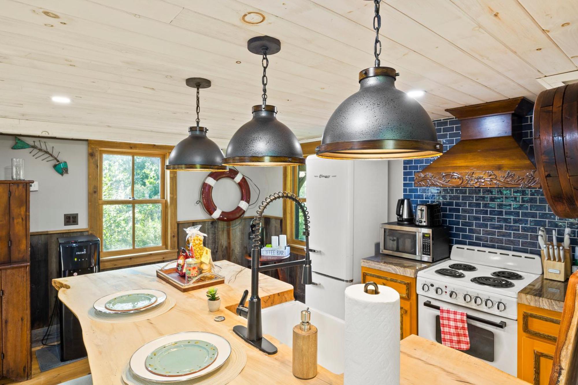 Cozy Two Bedroom Home On Canandaigua Lake Rushville Екстериор снимка